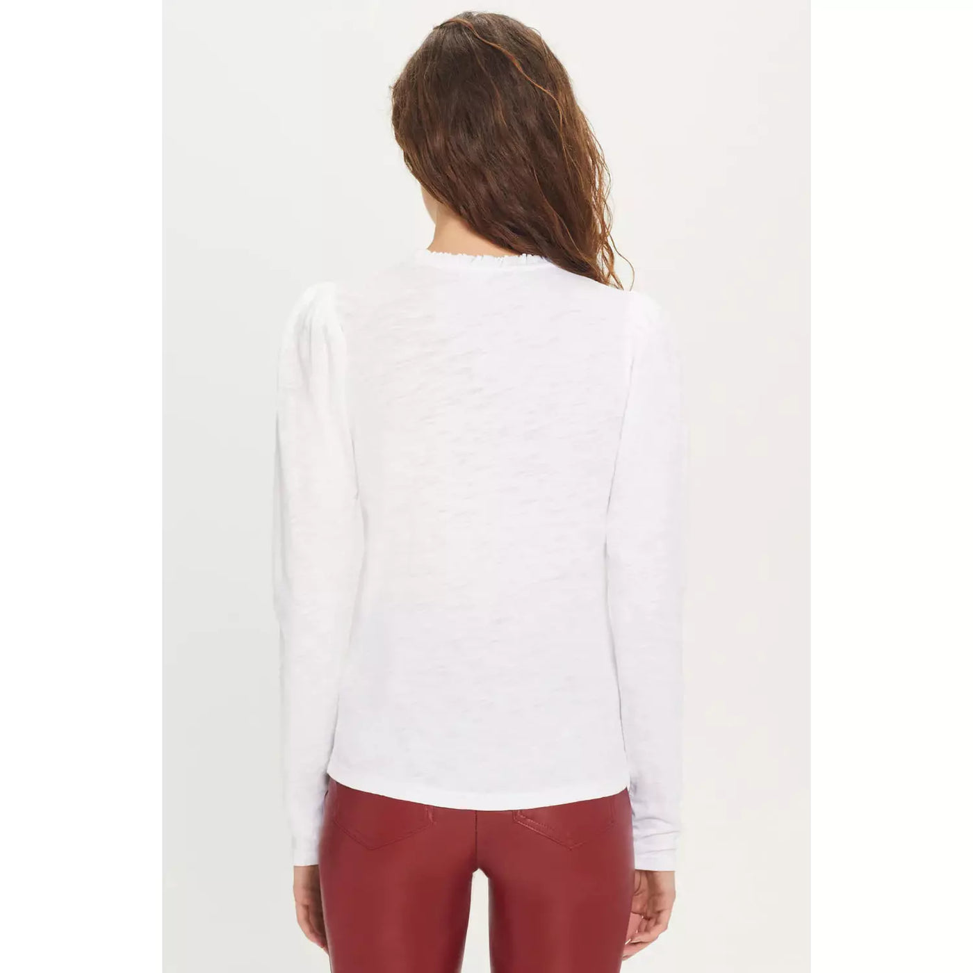 PUFF SHOULDER TEE WITH RUFFLE NECK